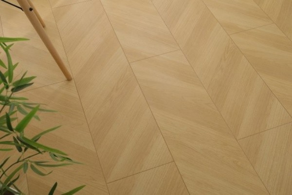 12mm V-groove Laminate Flooring